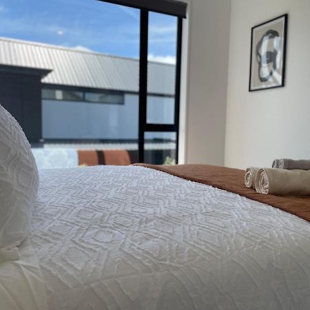 Luxury 2 Bedroom Townhouse Opposite Merivale Mall Christchurch Buitenkant foto