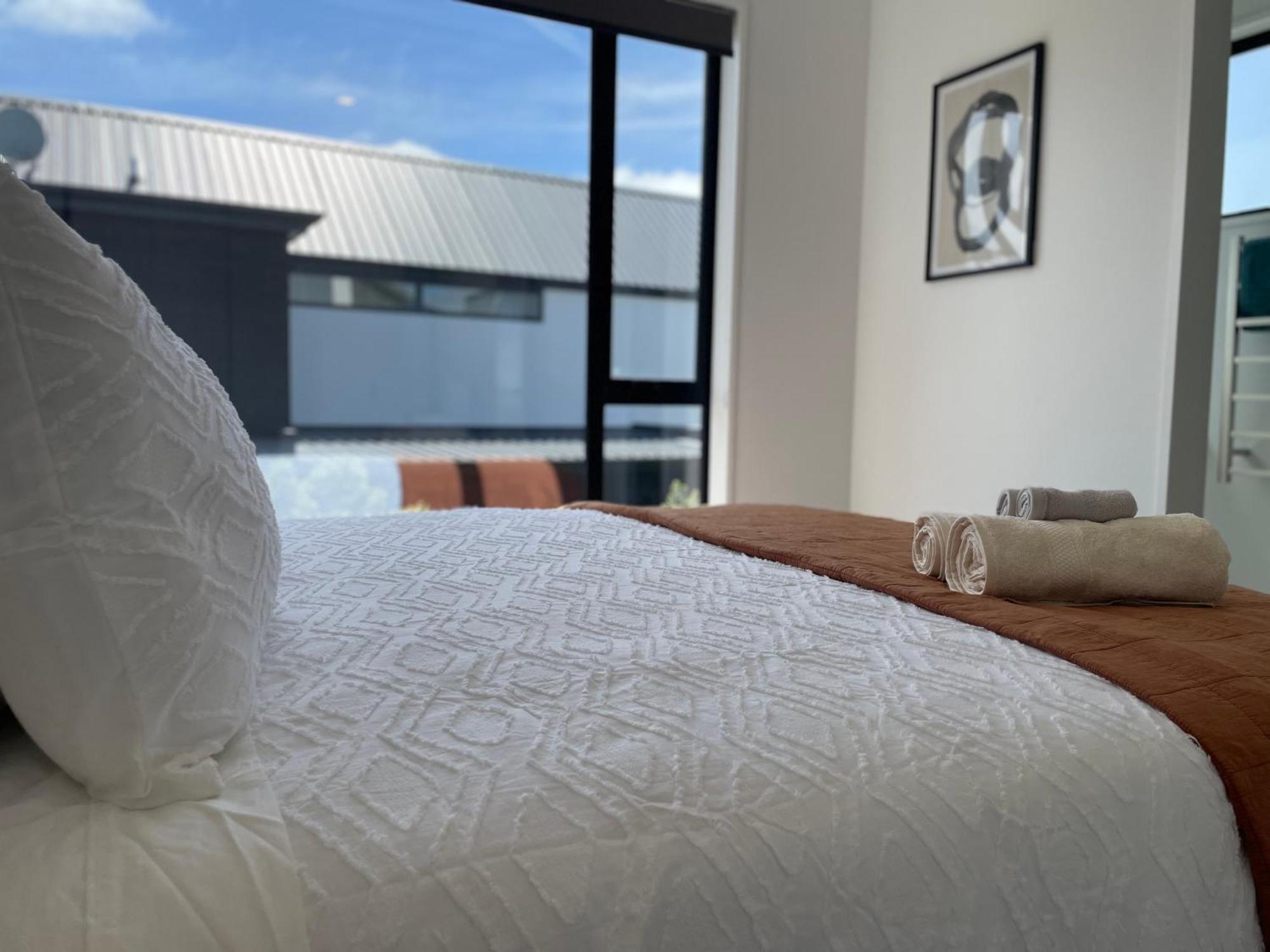 Luxury 2 Bedroom Townhouse Opposite Merivale Mall Christchurch Buitenkant foto