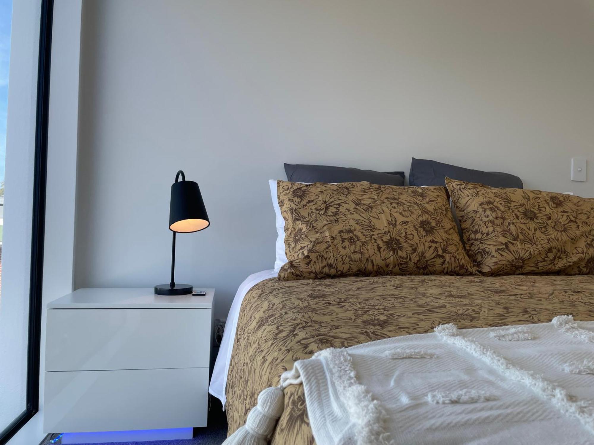 Luxury 2 Bedroom Townhouse Opposite Merivale Mall Christchurch Buitenkant foto