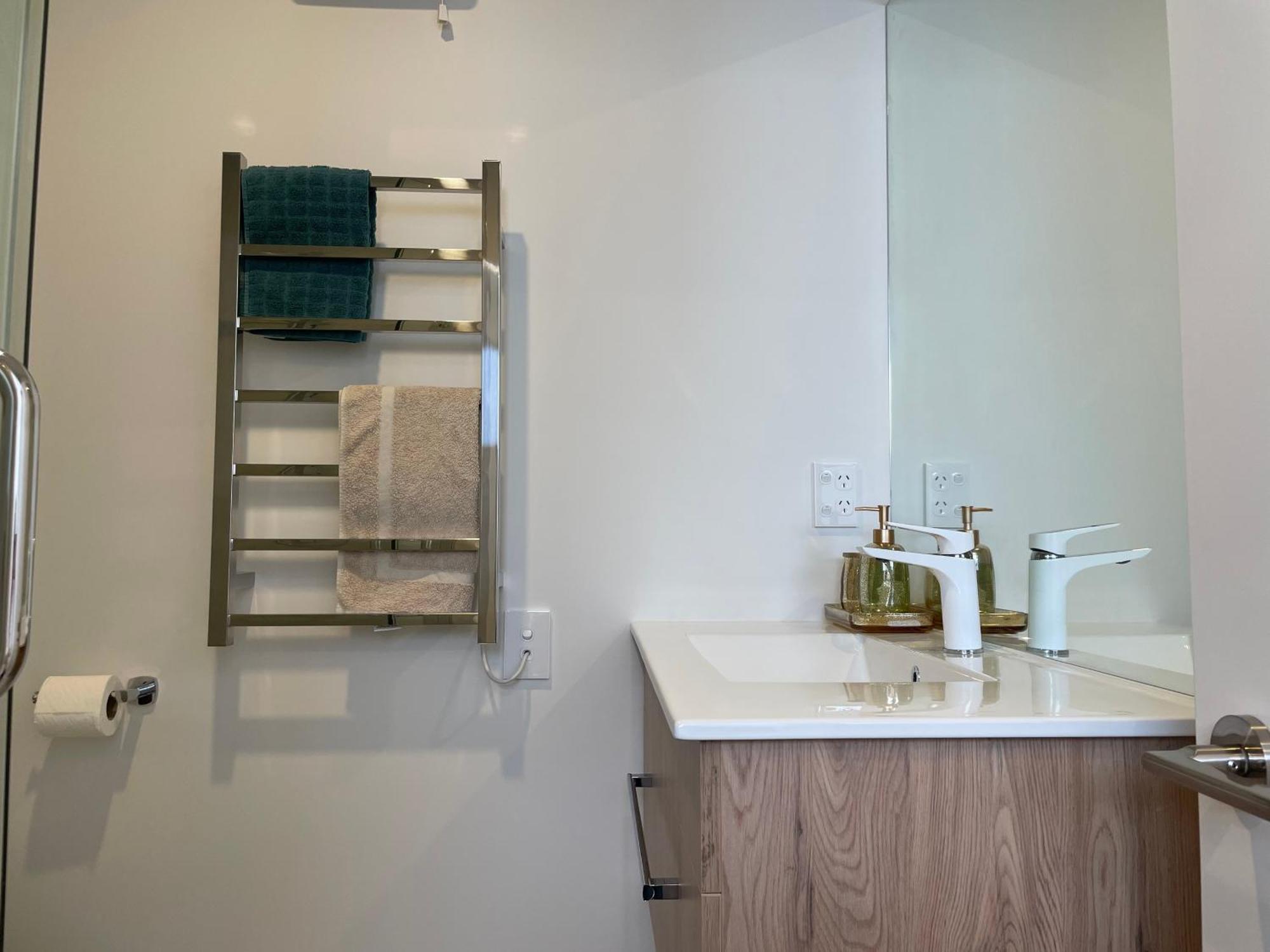 Luxury 2 Bedroom Townhouse Opposite Merivale Mall Christchurch Buitenkant foto