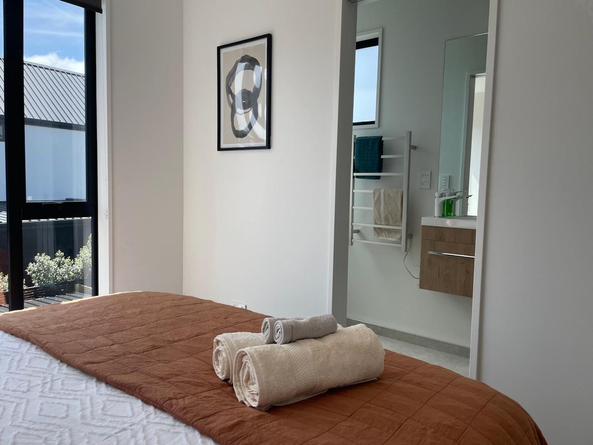 Luxury 2 Bedroom Townhouse Opposite Merivale Mall Christchurch Buitenkant foto