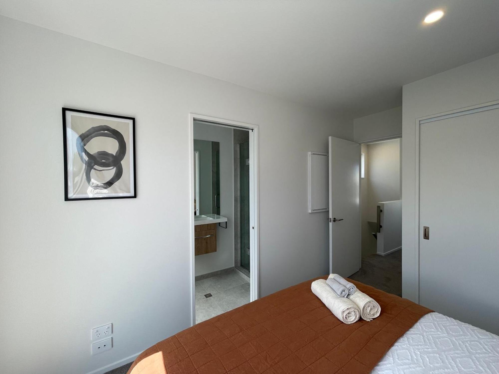 Luxury 2 Bedroom Townhouse Opposite Merivale Mall Christchurch Buitenkant foto