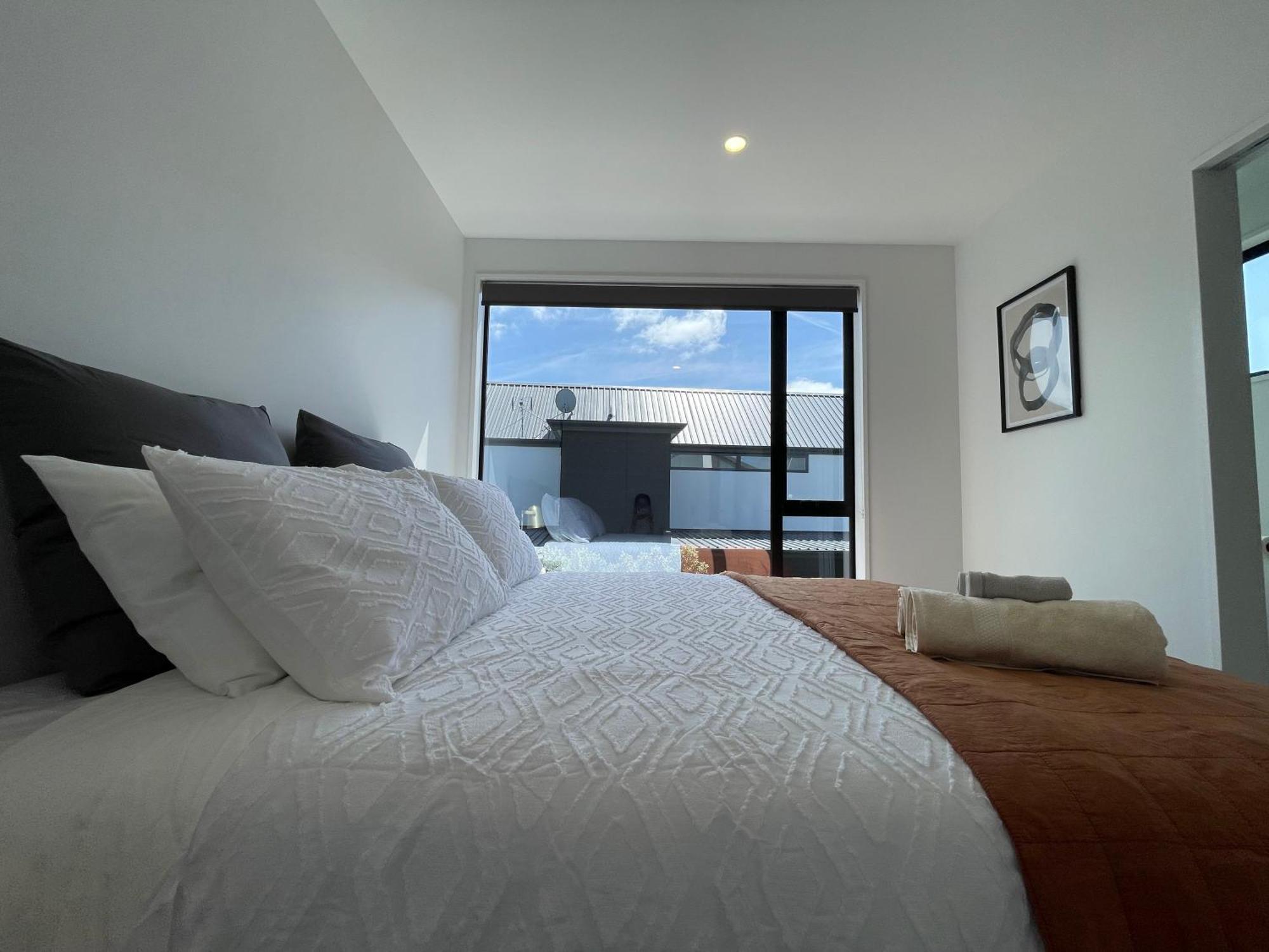 Luxury 2 Bedroom Townhouse Opposite Merivale Mall Christchurch Buitenkant foto