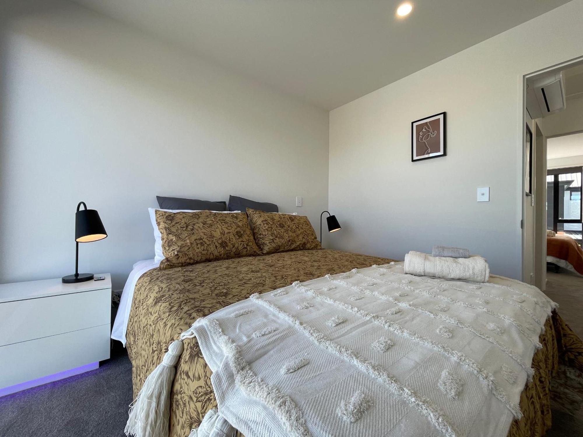 Luxury 2 Bedroom Townhouse Opposite Merivale Mall Christchurch Buitenkant foto